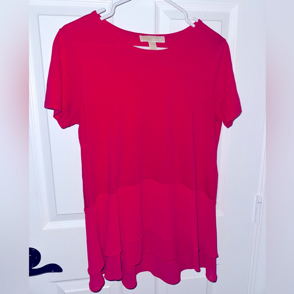 Michael Kors short sleeve pinkish/red mix blouse. PERFECT condition! ❤️ medium
